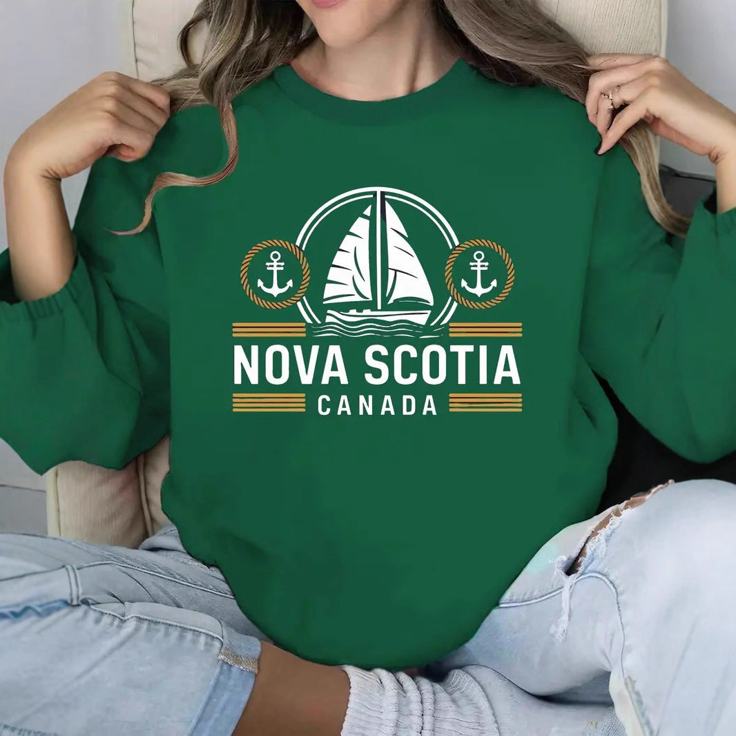 Kvinders sweatshirt med et maritimt sejl mønster og diskret Stilla bogstaver