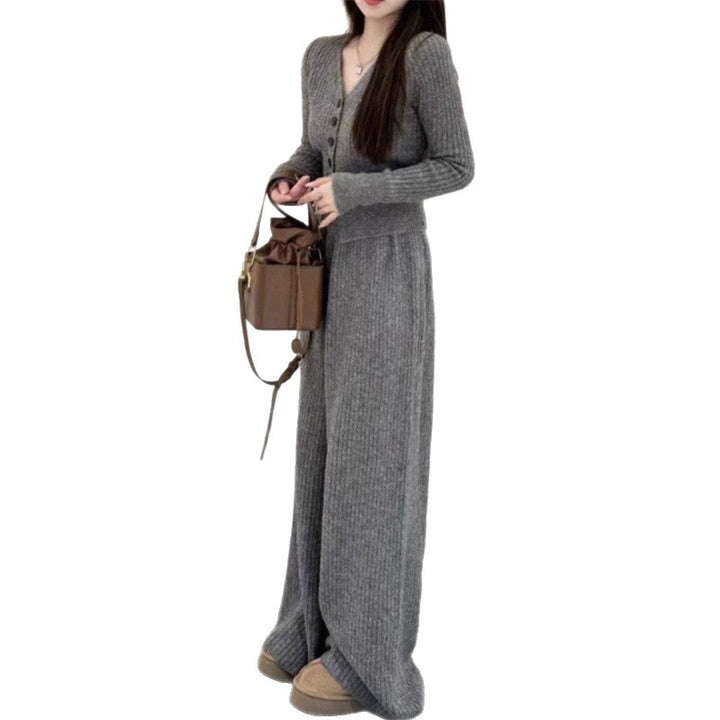 Kvinders strikket jumpsuit med knapdetaljer og afslappet pasform Stilla