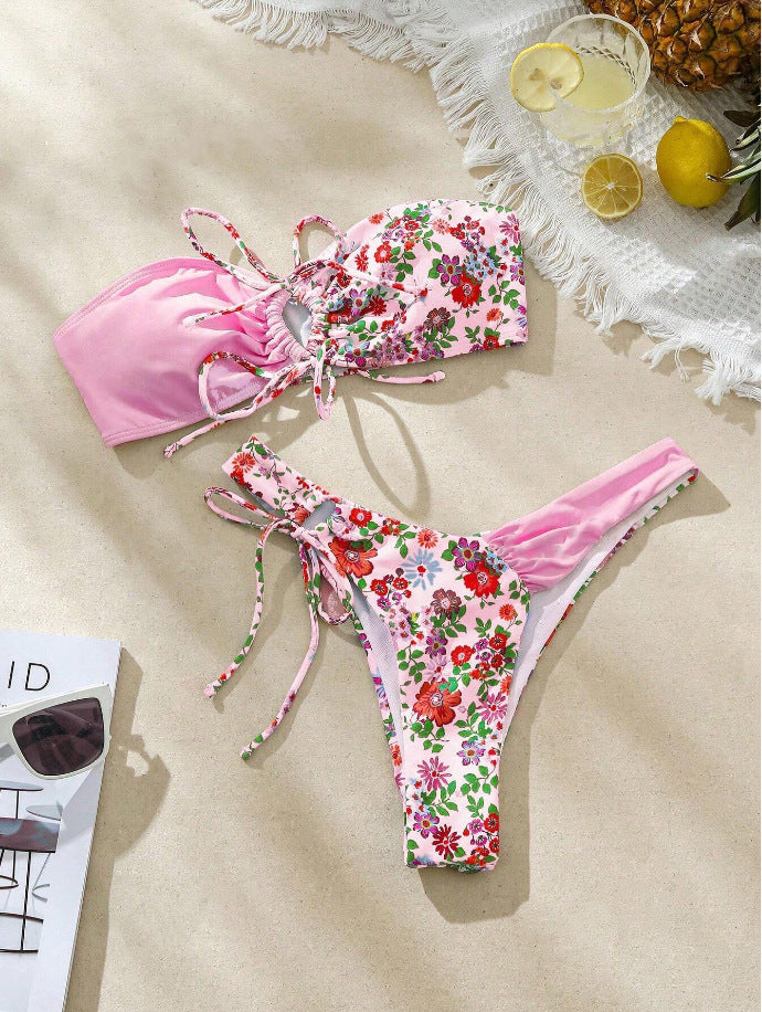 Dame Bandeau-Bikini-sæt med justerbare stropper og feminint blomstermønster Stilla