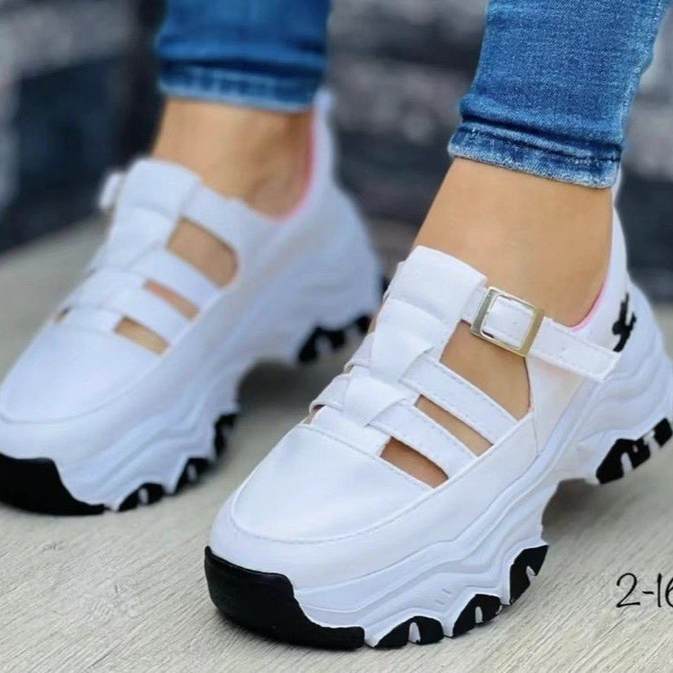Kvinder Sporty Snøresandaler med robust profil og justerbare remme Stilla