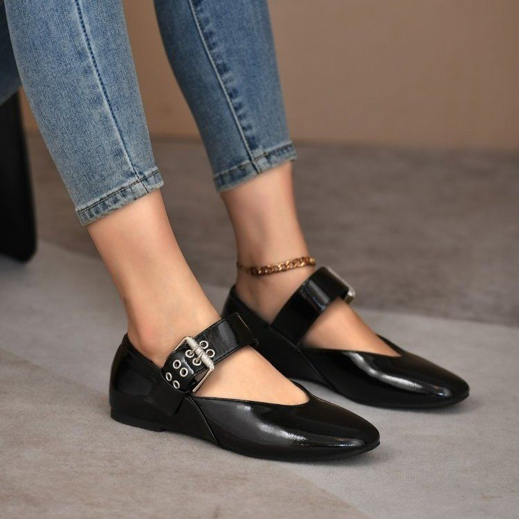 Femme Elegante Flade Sko med Justerbar Rem Stilla