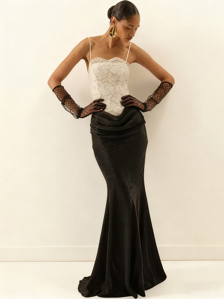 Kvinders elegante korset aftenkjole med chic peplum og lang kant Skovae