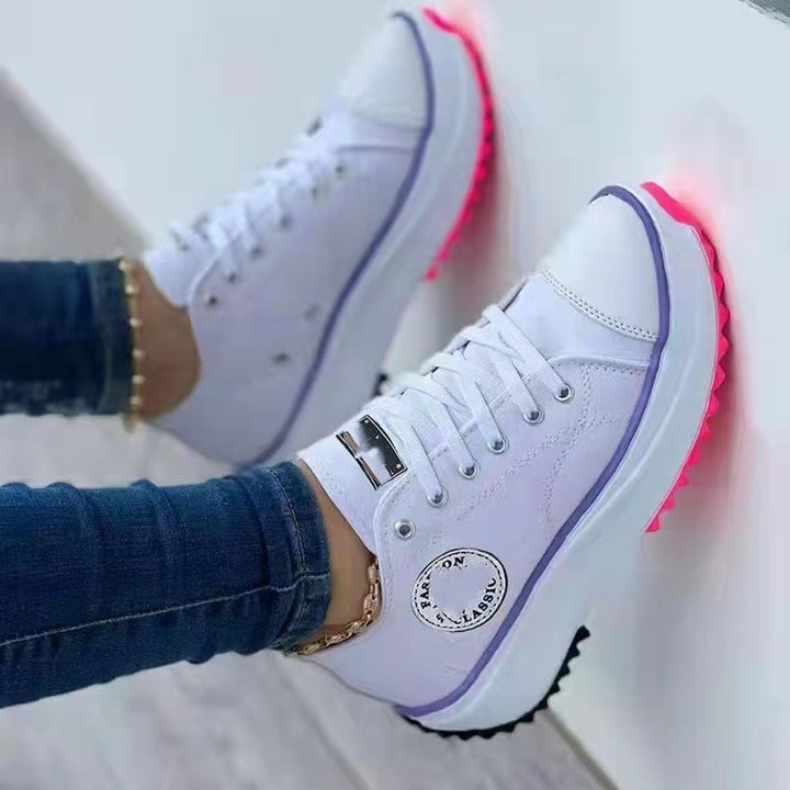 Dame Sporty Canvas Sneakers i urbant design med gummisål Stilla