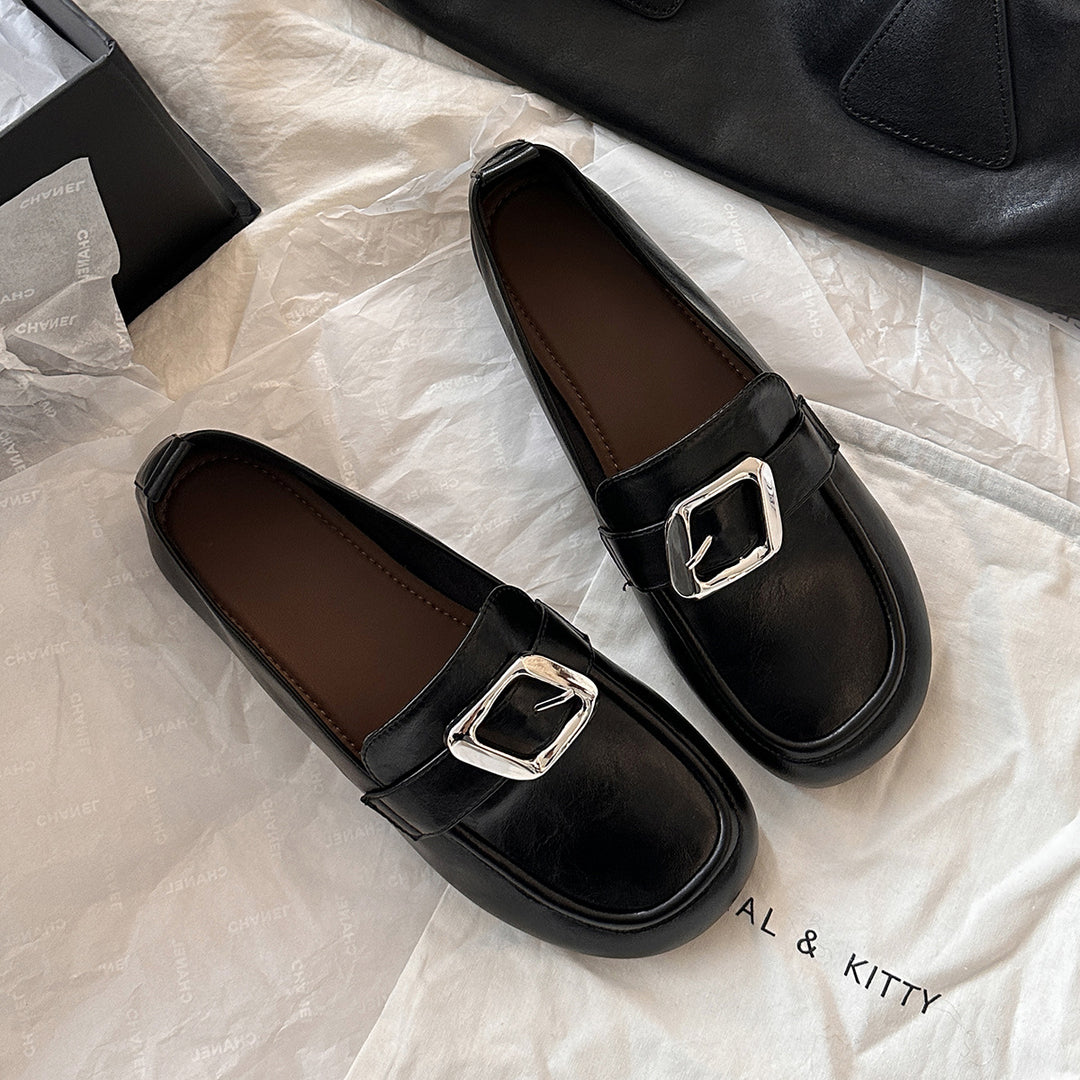 Femme Elegante Spænde Detalje Slipper Stilla