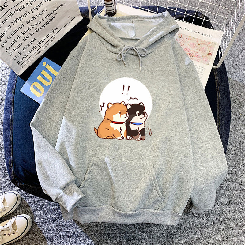 Kvinders hoodie med sødt hundedesign Skovae