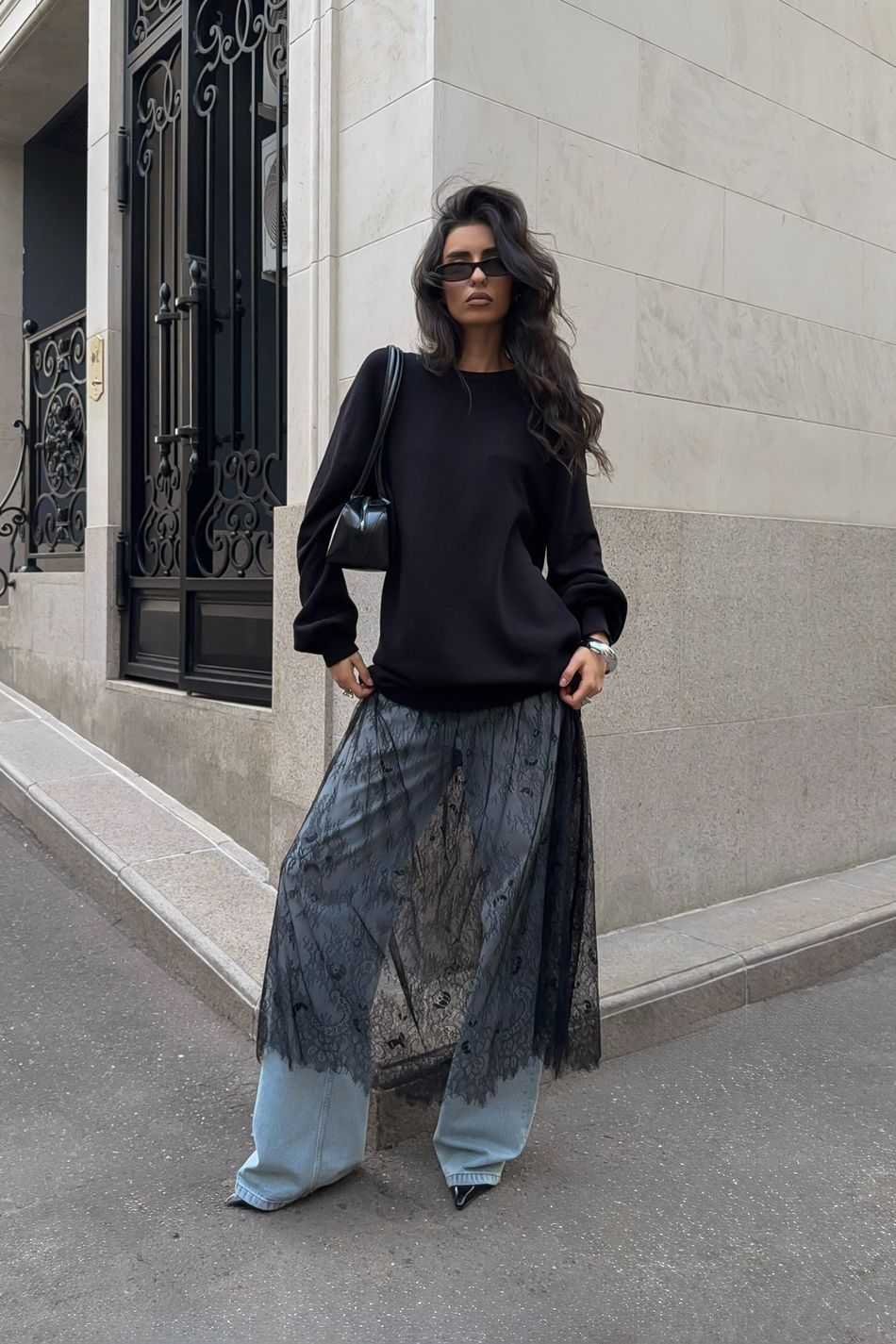 Kvindernes Casual Oversized Sweater med elegante flæsedetaljer og modebevidst gennemsigtighed Stilla