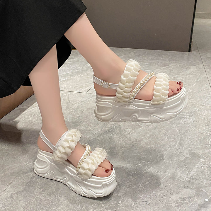 Dame Plateau-sandaler med moderne flæse-design og komfortabel sål Stilla