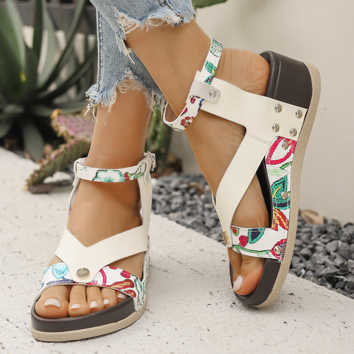 Dame moderne Wedge-sandaler i sporty stil med flettede remme og skridsikker sål Stilla