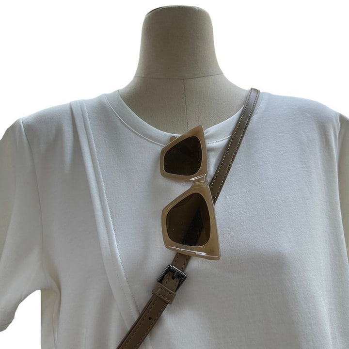 Femme Contemporary Split Søm T-Shirt Stilla