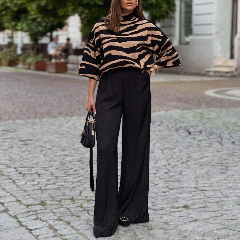 Dame moderigtig sweater i zebra-mønster Stilla