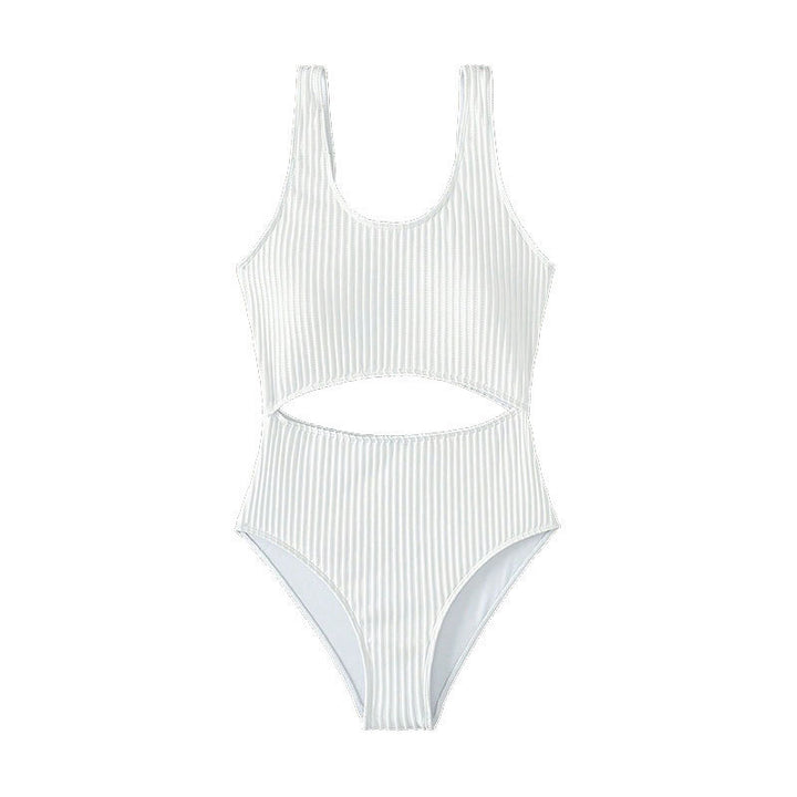 Dame one-piece badesuit med raffineret cut-out design og sporty snit Skovae