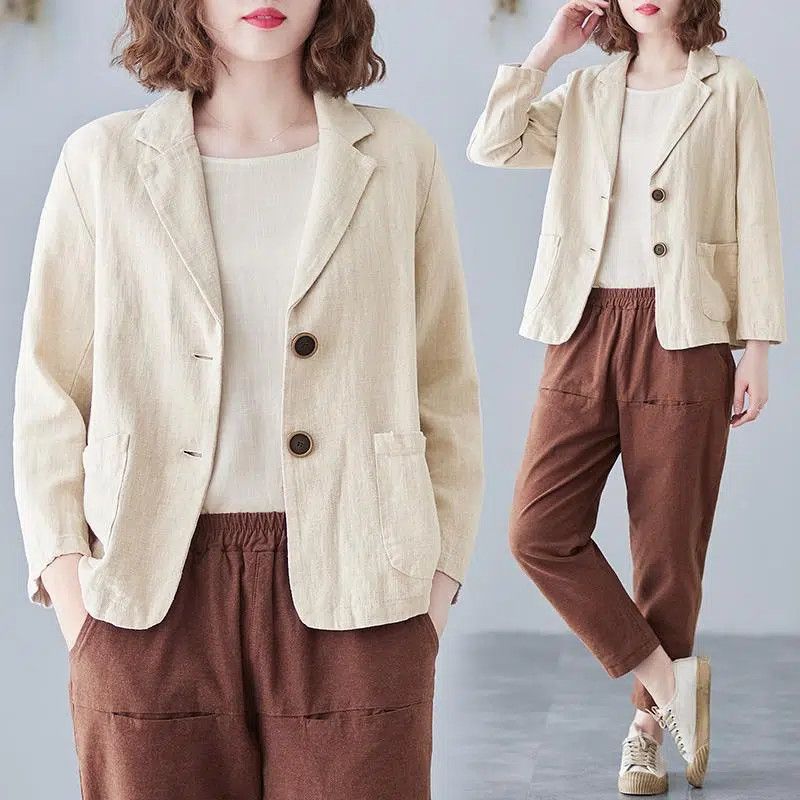Kvinders afslappede linned blazer med stilfulde kontrastknapper Stilla
