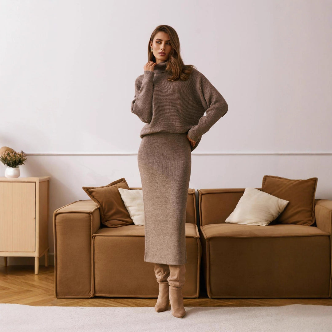 Kvinders strik ensemble med kort sweater og lang nederdel Stilla