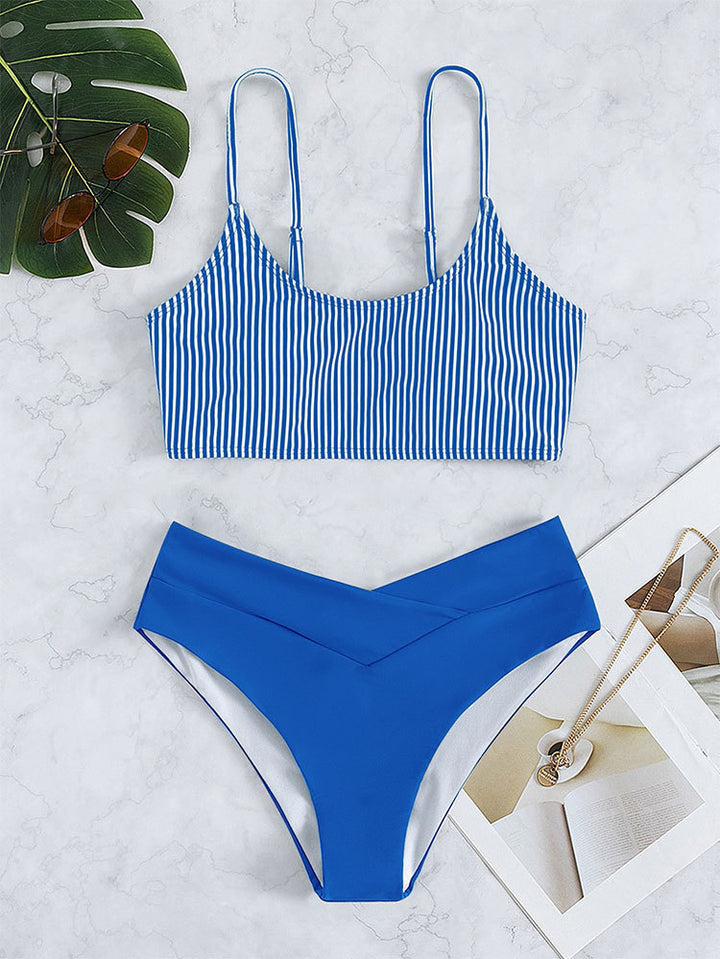 Dame triangel-bikini med moderne stribedesign og højt skåret underdel Skovae