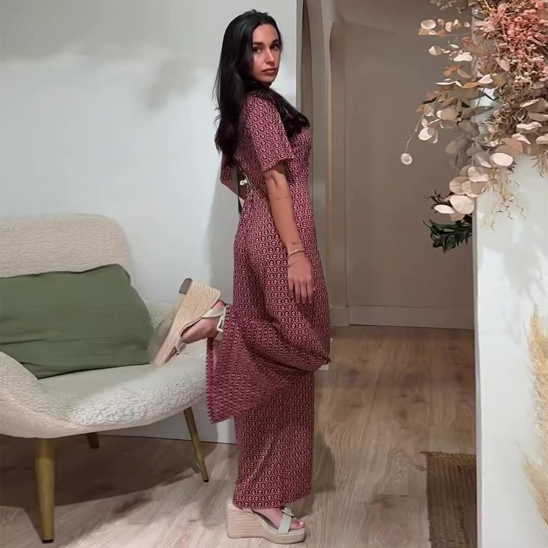 Kvinde jumpsuit med elastisk talje og dyb V-hals Skovae