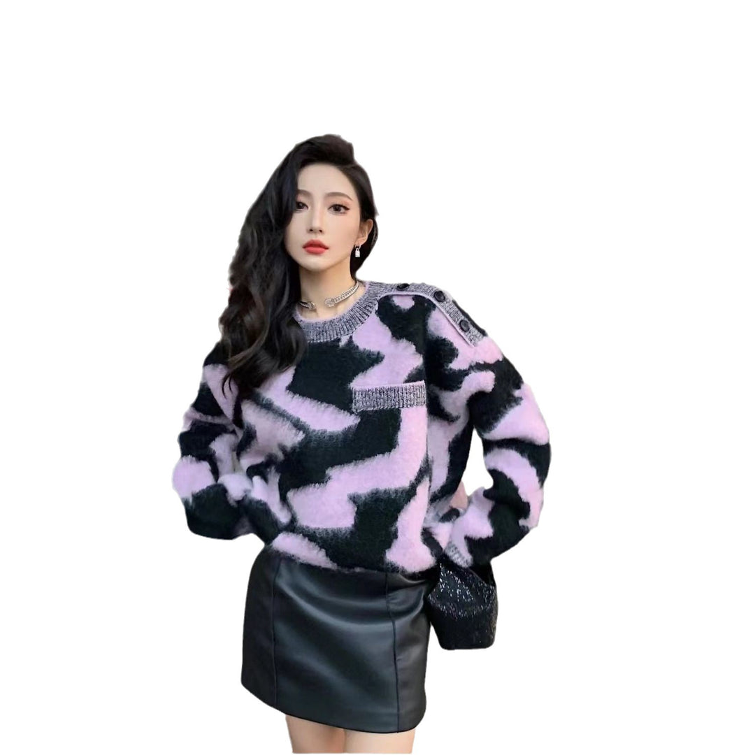 Femme Fluffy Graphic Strikpullover Stilla