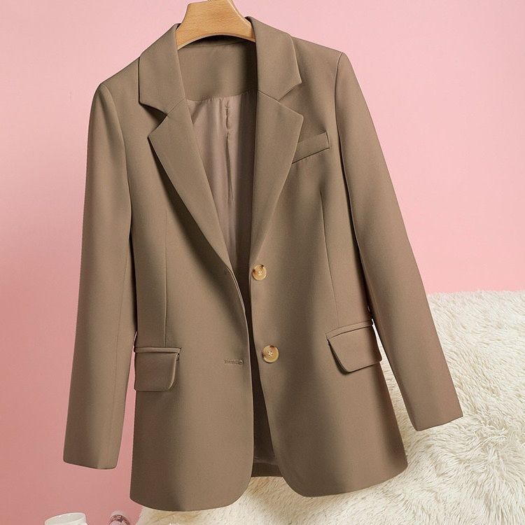 Damer elegant blazer med tidløst snit og gyldne knapdetaljer Stilla