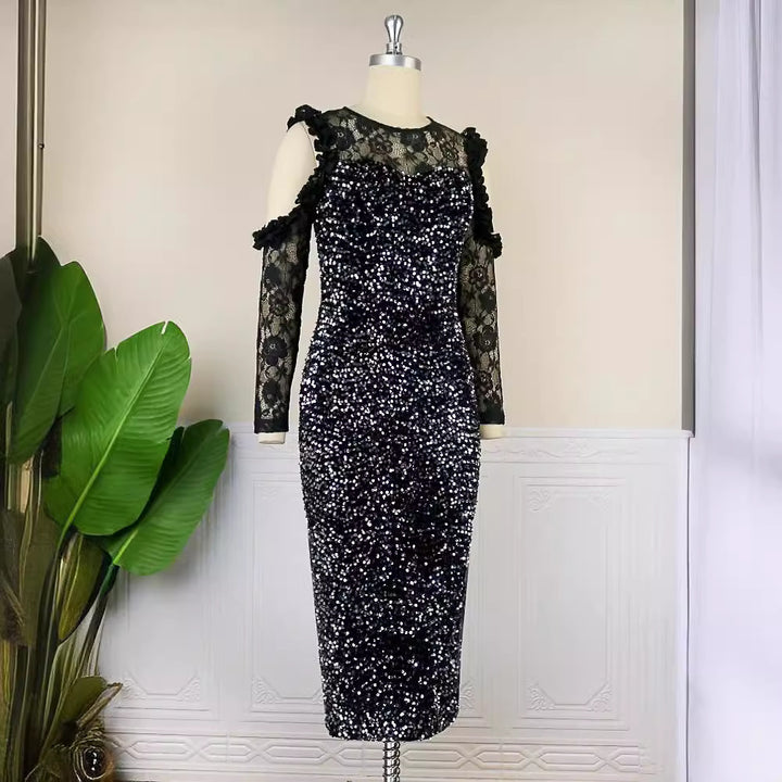 Damer Glitrende Festkjole med elegante spidse detaljer Skovae