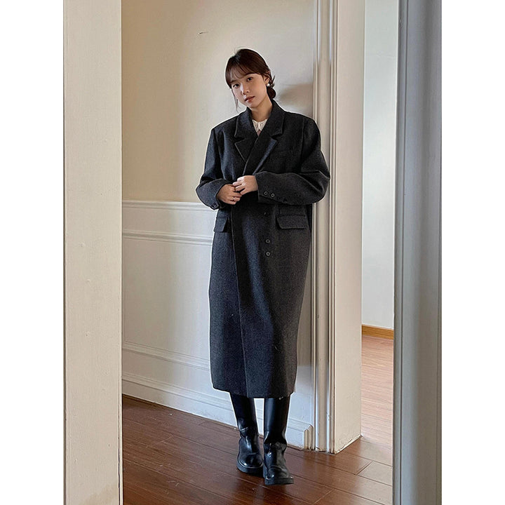Dame casual uldfrakke i oversized snit med taljerede detaljer Stilla