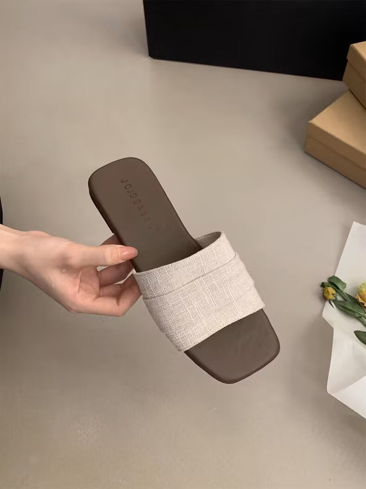 Femme Slide Sandaler med struktureret rem Stilla