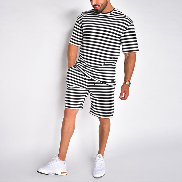 Herrer stribet fritids-sæt med afslappet T-shirt og shorts Stilla