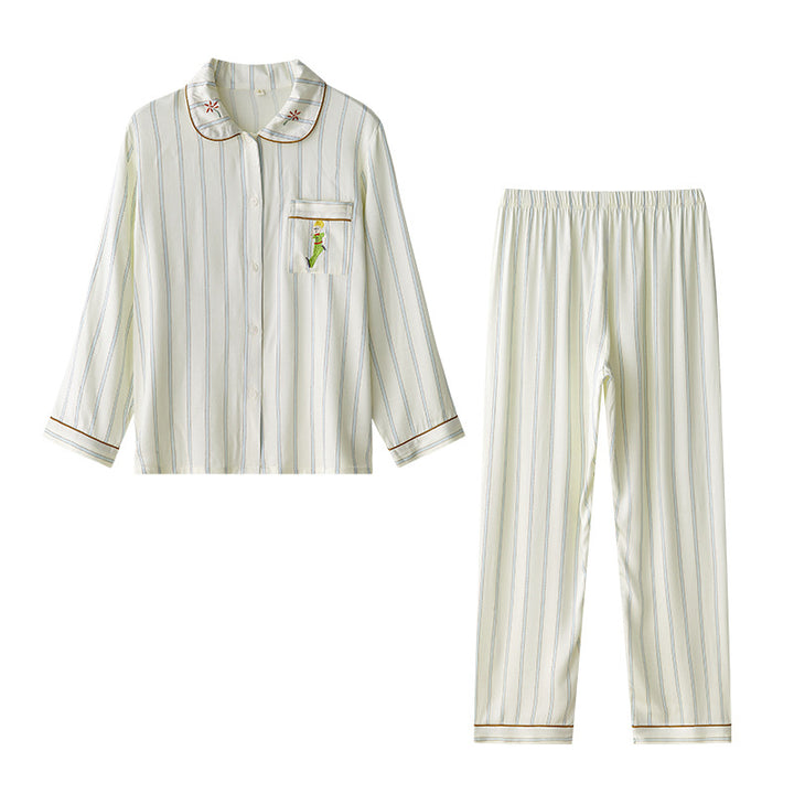 Dame pyjamasæt med elegant stribemønster og broderede detaljer Stilla