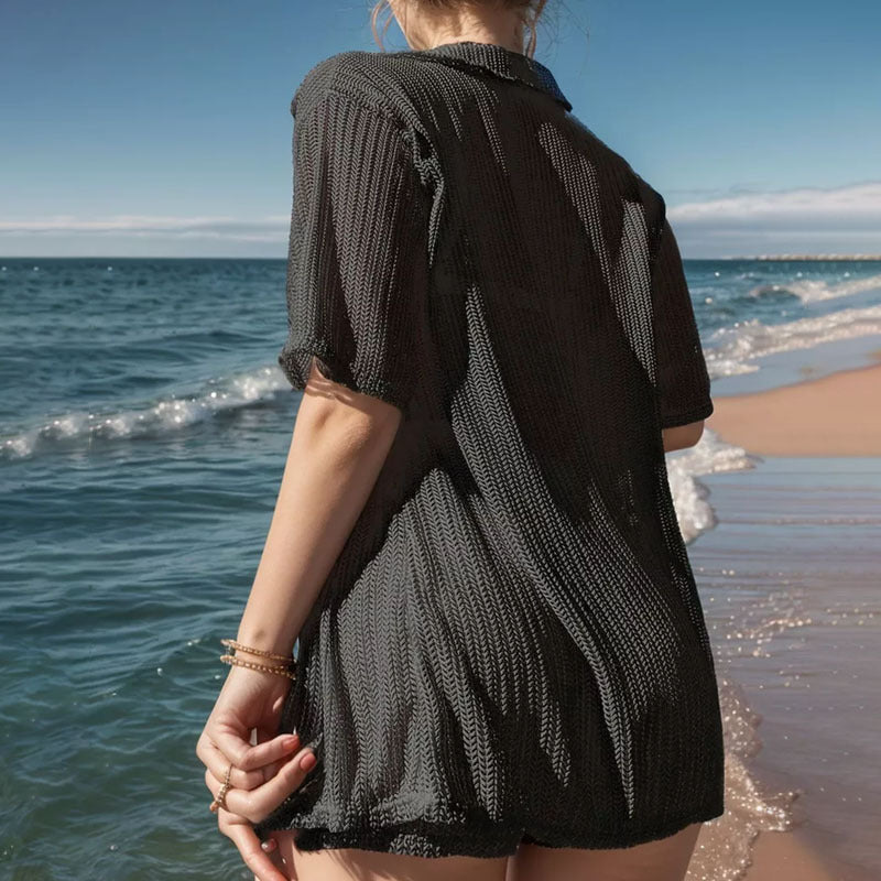 Dame luftig strand-outfit med åben jakke og shorts Stilla