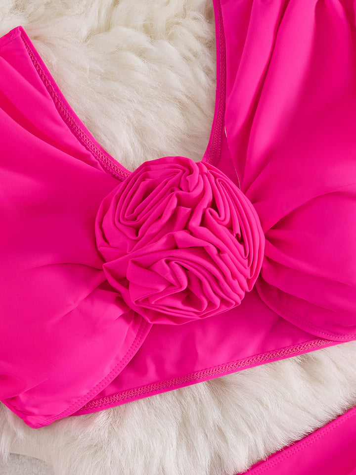 Dame bikini-sæt med innovativ langærmet top og feminin flæse-detaljering Stilla
