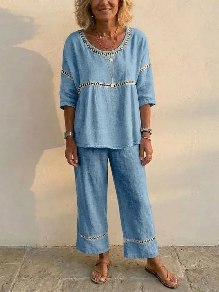 Kvinders komplette loungewear sæt lavet af linned med luftig pasform og blonde detaljer Skovae