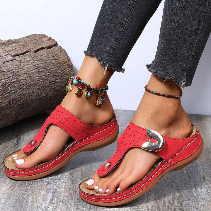 Dame flip-flops med dekorativt huldesign og ergonomisk fodseng Stilla