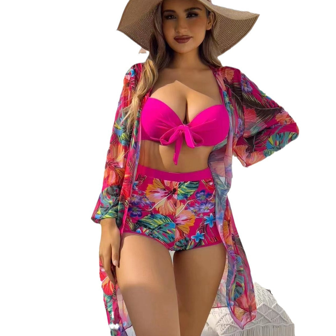 Dame bikini sæt med blomstret stof og elegant indpakningsdesign Stilla