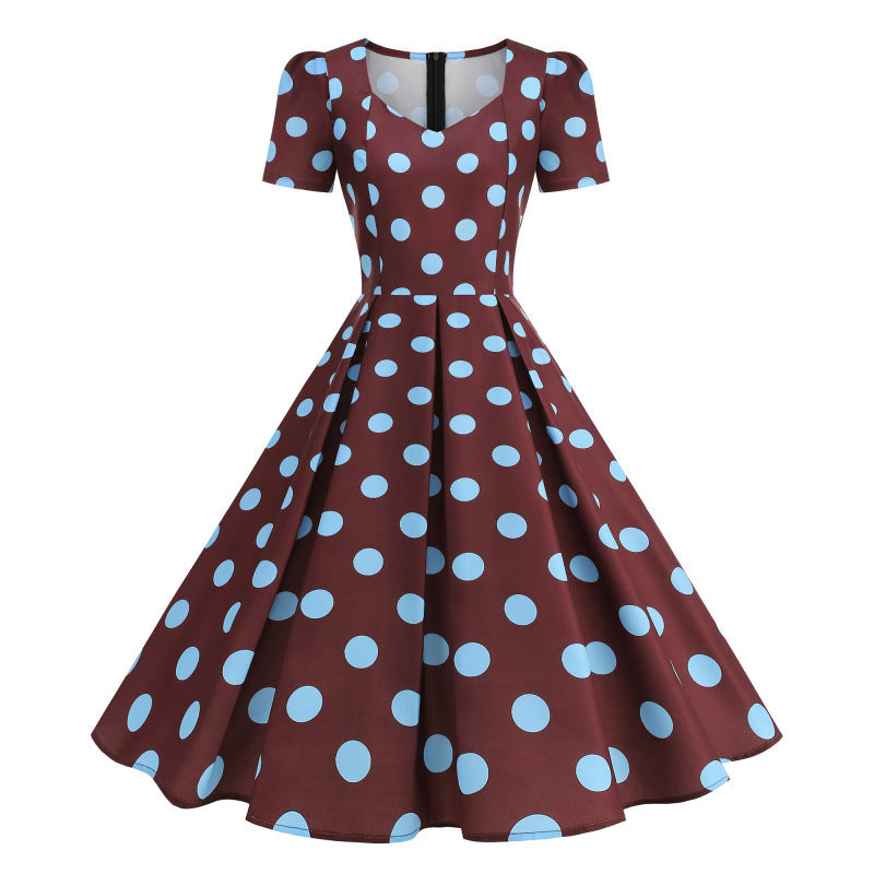 Dame fritidskjole med blomsterdesign og svingende skørt Skovae