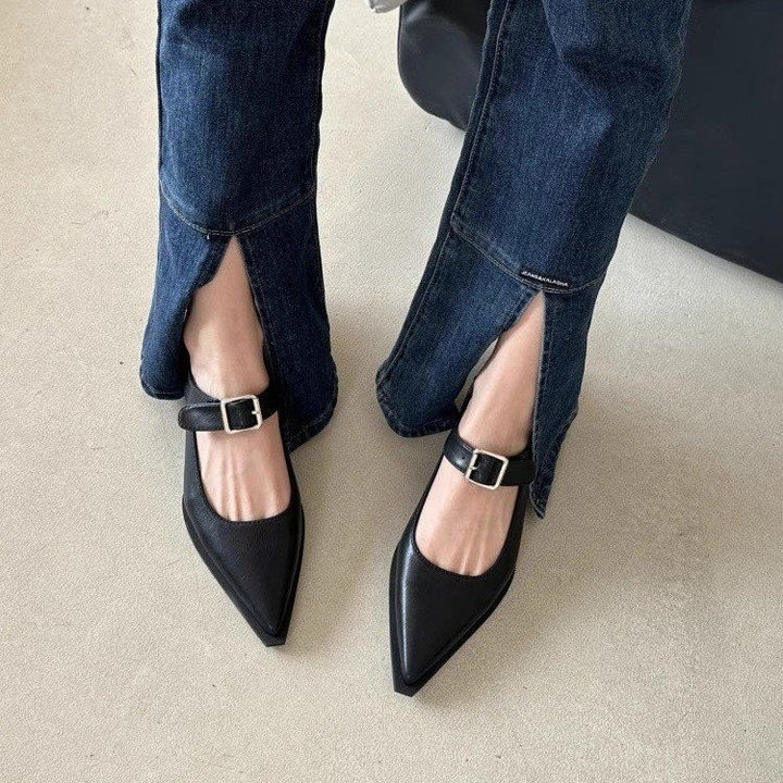 Dame spidsede Mary Jane pumps med justerbar rem Stilla