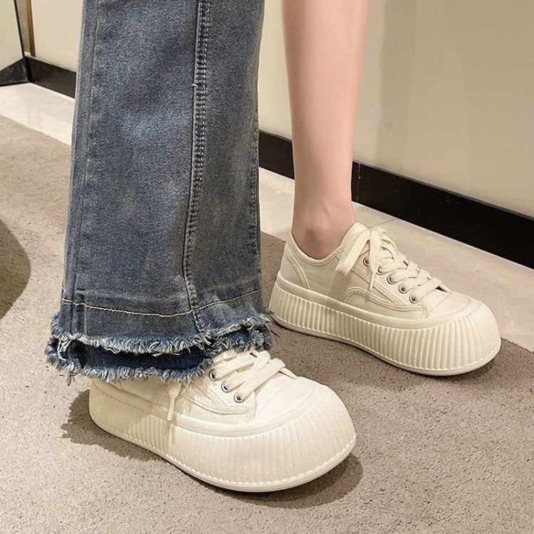 Dame Sneakers i et afslappet design med hævet platform Stilla
