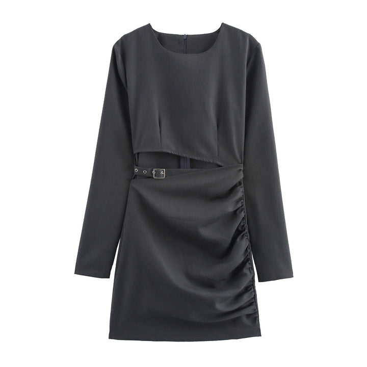 Femme Contemporary Cut Kjole med Rynke Detalje Stilla