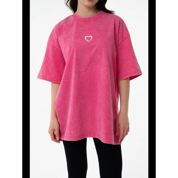 Dame Oversized T-shirt med hjerteformet tryk og afslappet pasform Stilla