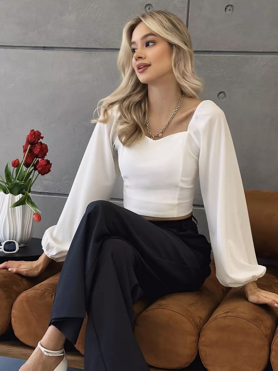 Dame cropped bluse med firkantet udskæring og voluminøse ærmer Stilla