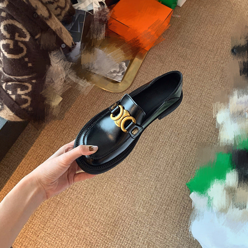 Dame Elegant Læder Slippers med dekorative gyldne accenter Stilla
