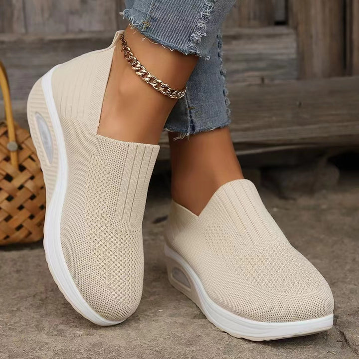 Dame Behagelige Slip-On Sneakers med åndbart overmateriale og Flex-Sål Stilla