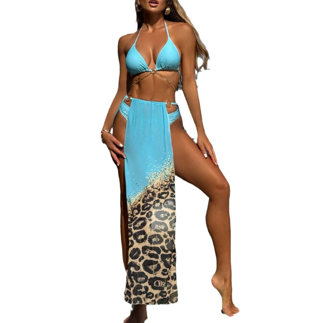 Dame bikini-sæt med feminint leopardmønster og elegant indpakningsklæde Stilla