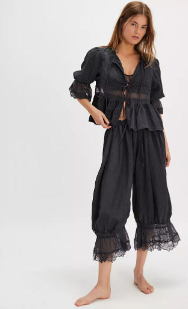 Dame Luftig og elegant Culotte med spidsdekoration Skovae