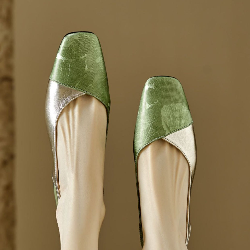 Dame elegante flade slippers med kvadratisk tåform og bladdekorationer Stilla