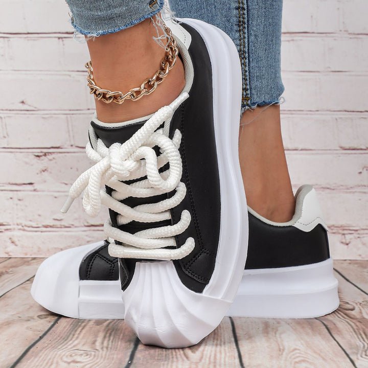 Dame Sportliche Sneakers med moderigtigt design og høj sål Stilla