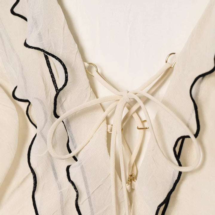 Femme Rynkebluse med Bindingsdetalje Stilla