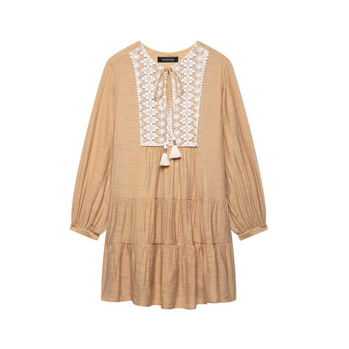 Femme Bohemian Lagdelt Mini Kjole med Spidskant Stilla