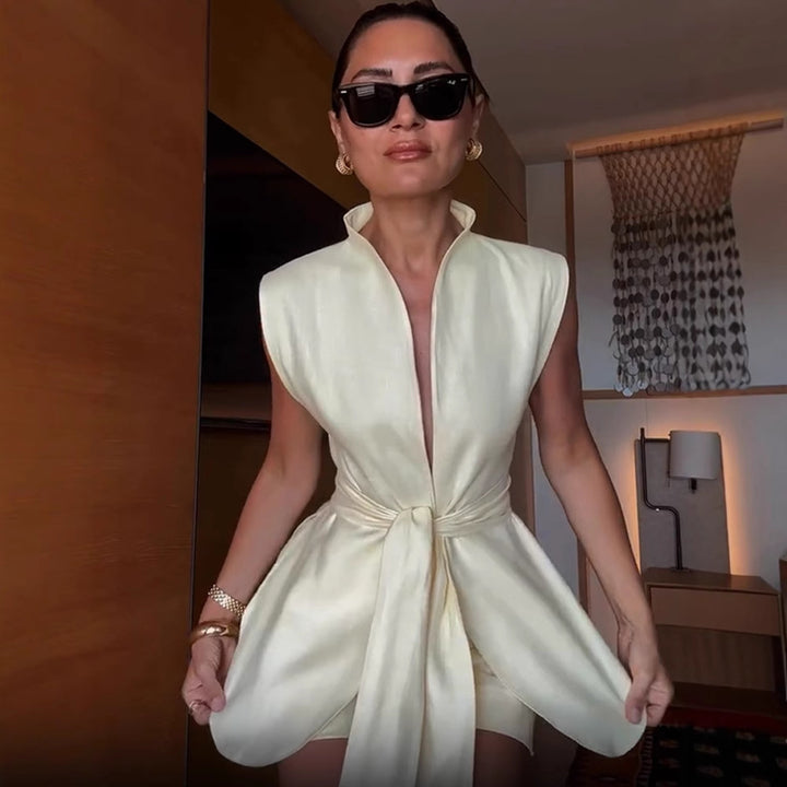 Dame jumpsuit med elegant indpakningsdesign og oversize lommer Stilla