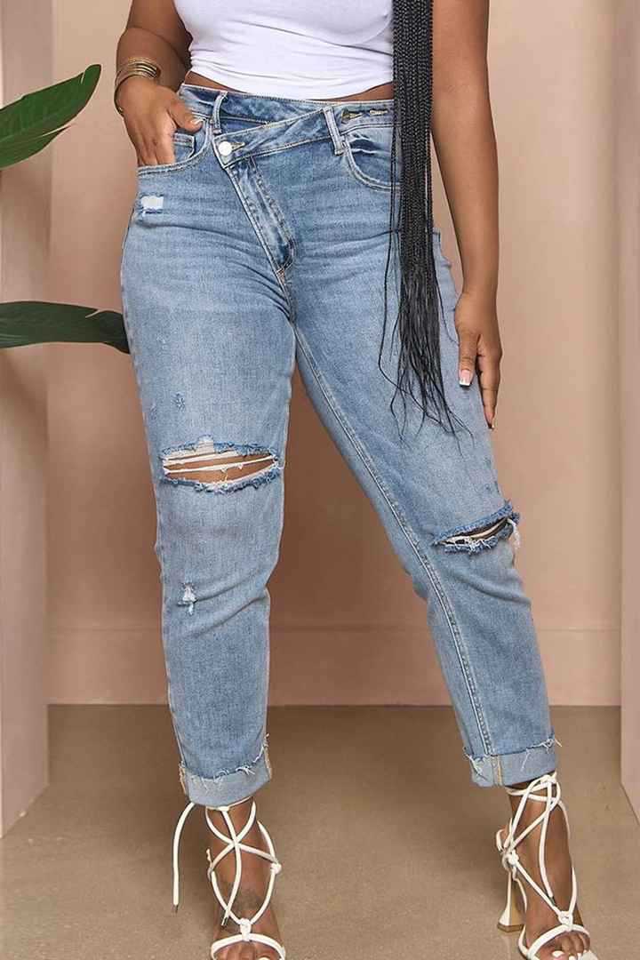Damer frayed mom jeans med høj talje og distressed detaljer Stilla