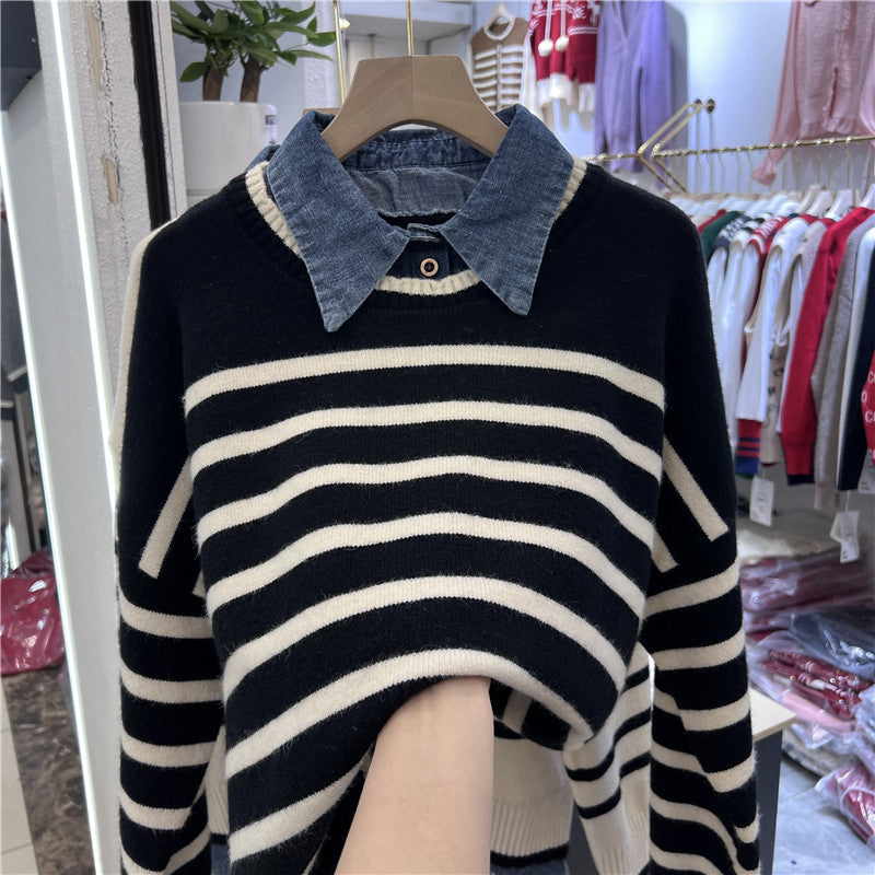 Femme Stribet Striktrøje med Denim-Krave Stilla