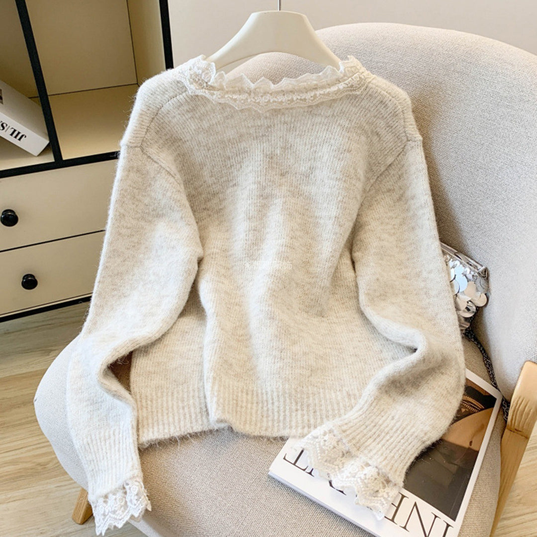 Kvindernes elegante strikkede sweater med blondeudsmykning Stilla