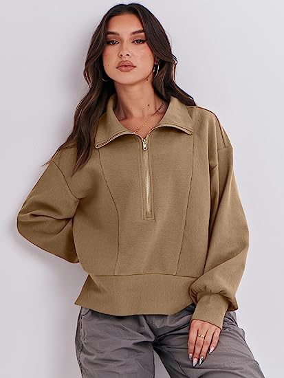Dame Sporty Hoodie med høj krave og halvmolekylær lynlås Stiila